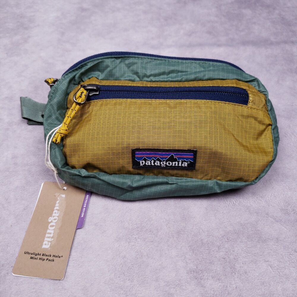 Patagonia Ultralight Black Hole Mini Hip Patchwork Pack 1L Green